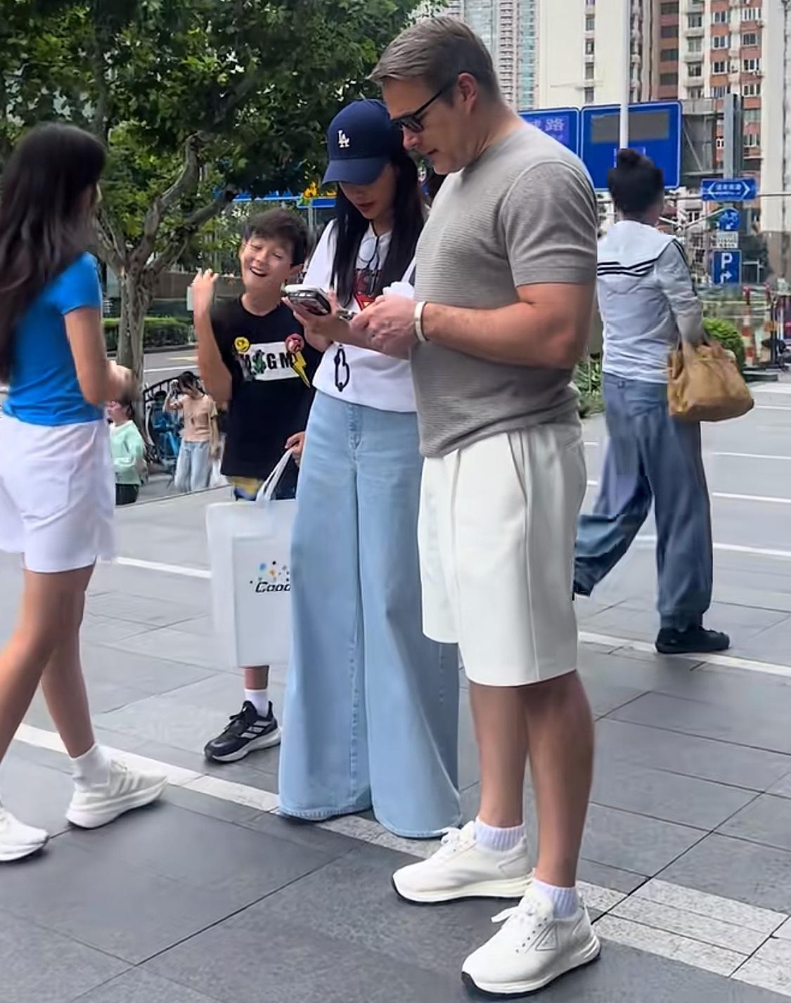 马雅苏一家