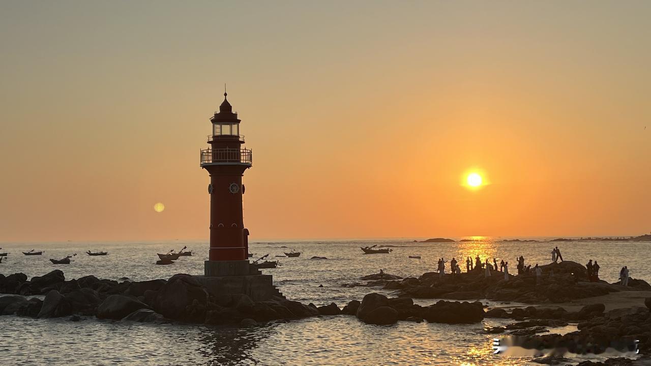 鼎龙湾旅居随笔：心安之处、

算算日子，在鼎龙湾的旅居生活，转眼已经快四个月了，