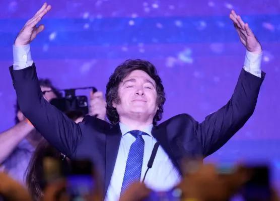 阿根廷快乱套了！米莱新政策越搞越乱了！
12月10日，阿根廷新总统米莱宣誓就职，