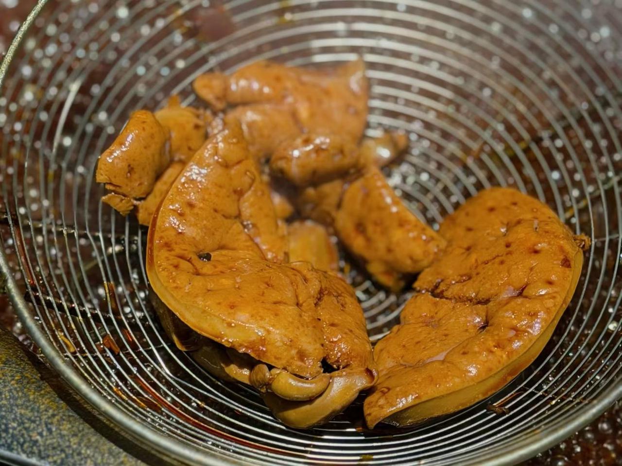 红烧猪肝，看起来很有食欲。