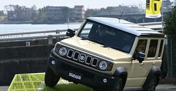 铃木超越本田
近日，日本汽车销售行业团体发布的数据显示，从2025年度乘用车的日