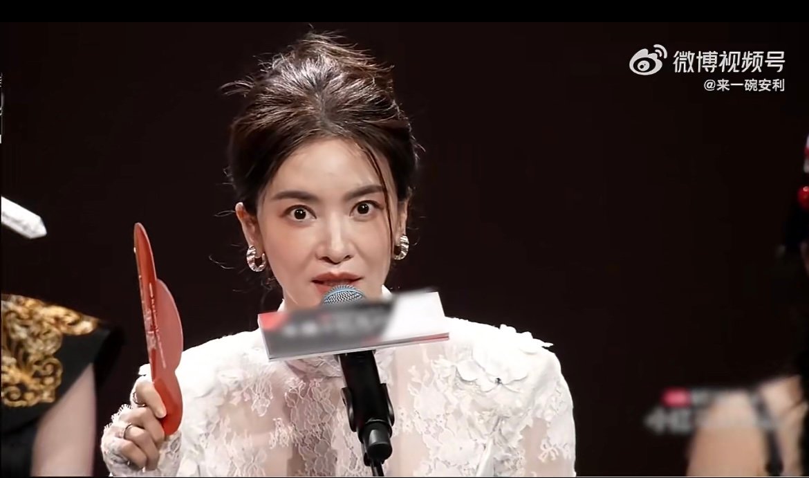 李晟希望浪姐一直办下去从陌生到熟悉，从并肩到交心，李晟十分珍惜与姐姐们共度的时光