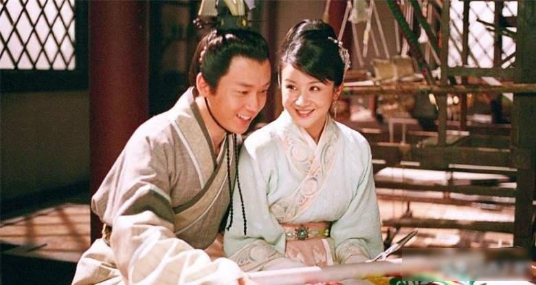 《孔雀东南飞》为什么是“东南”飞而不是“西北”飞？据说1935年陆侃如在巴黎大学