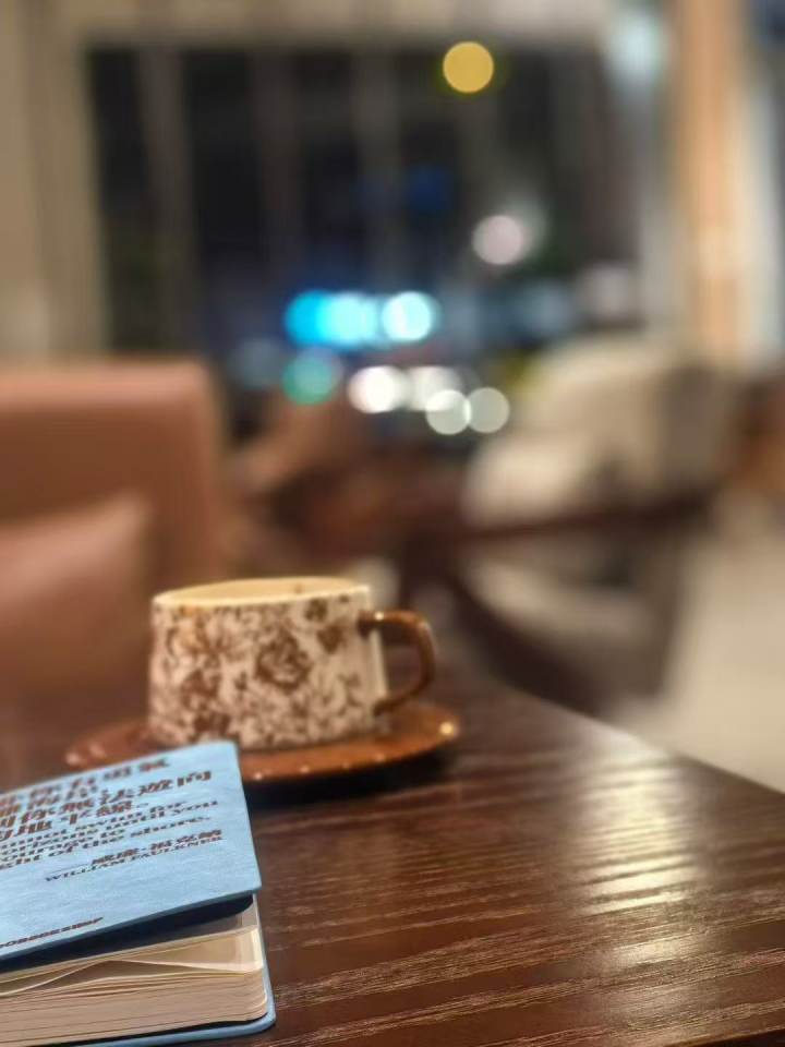 在快节奏里，给自己一个“慢养”角落，发帖记录#慢养打卡日记#，送咖啡下午茶套餐丨橙柿福利