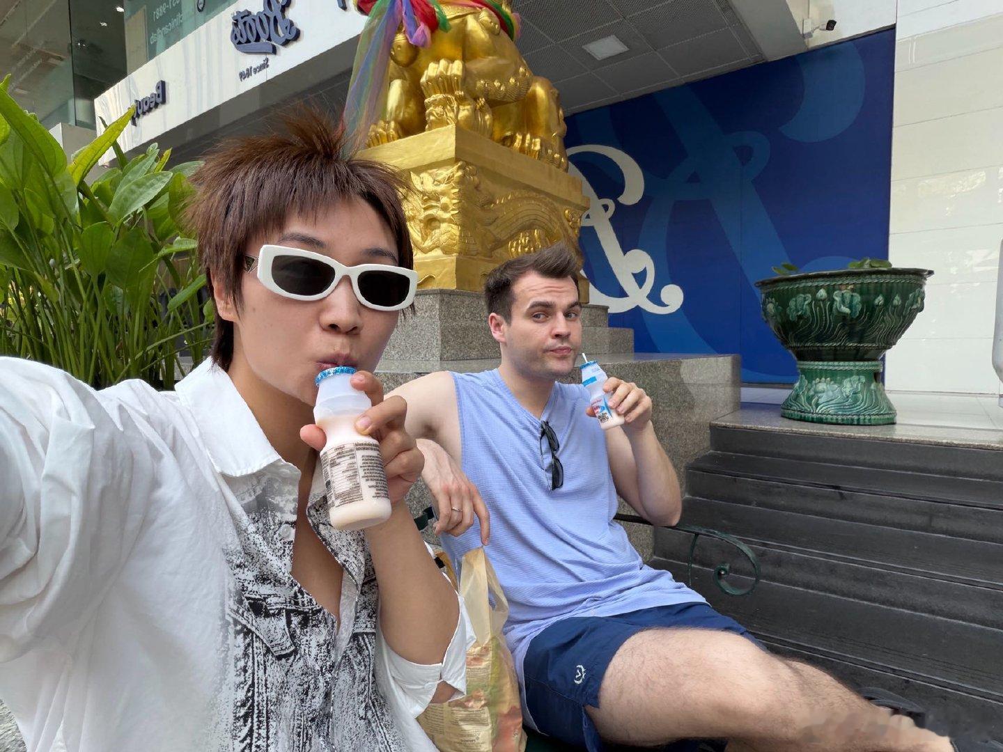 以前人怀孕出门都得弯着腰老一辈子备孕方式是闭眼盲生姐姐当家 时代不一样，备孕、孕