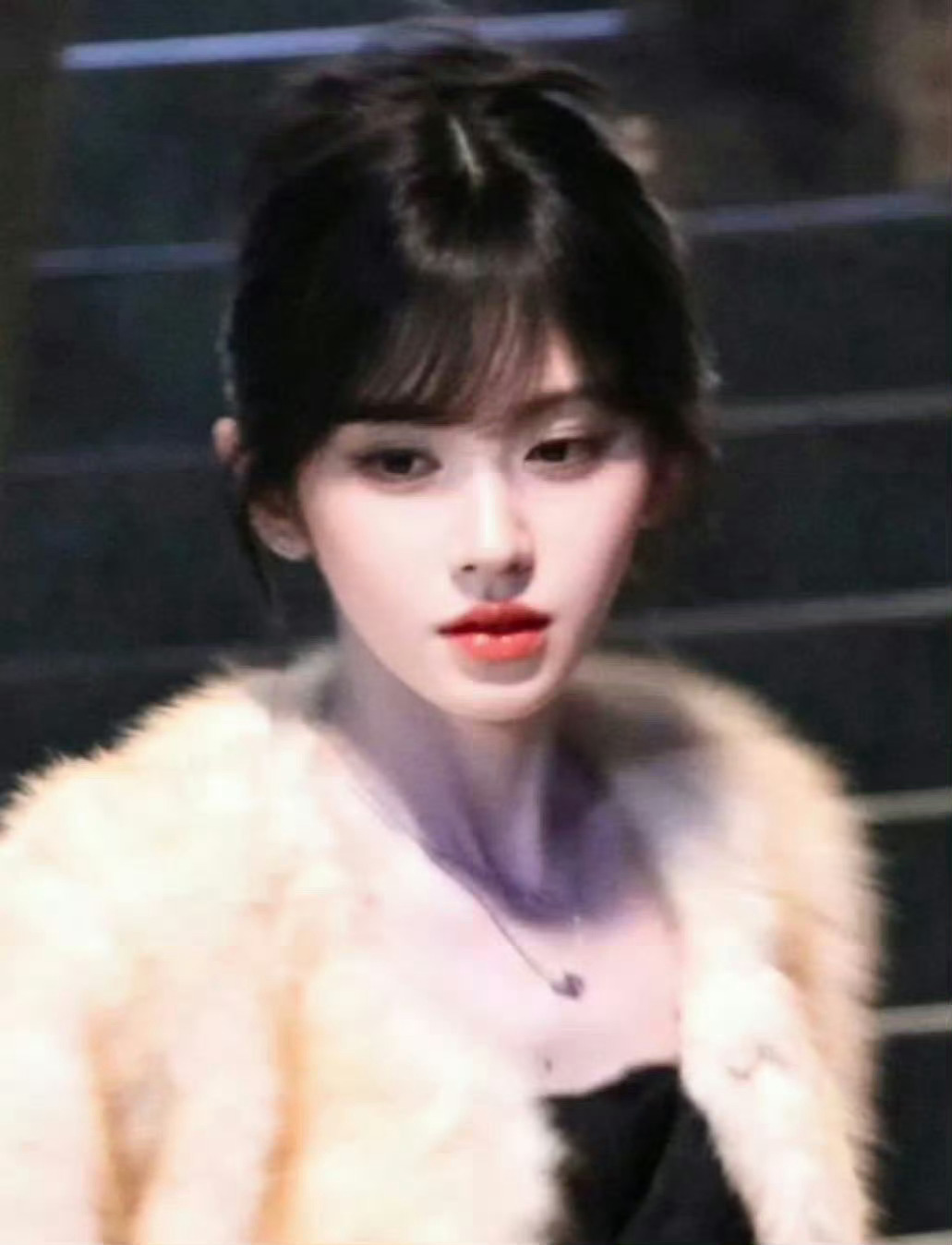 鞠婧祎苏绿夏jjy鞠婧祎万花世界“情话天花乱坠，但我只愿你平安喜乐”