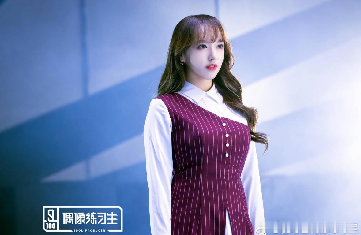 程潇8年后和偶练选手在芒果重聚 偶练在选 秀节目的人气真的是断档的存在 出道多年