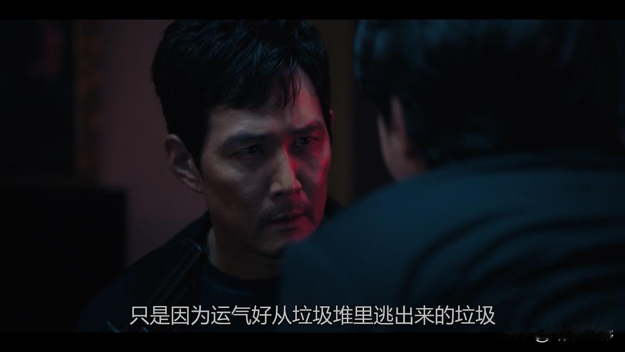 努力看完第二季却发现大结局在第三季，这坑埋的有点堵的慌，游戏设置还是中规中矩，期