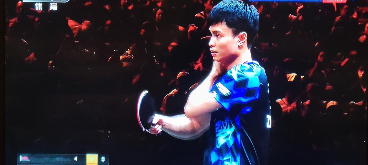 周启豪太棒了，在自己2:8大比分落后张禹珍的情况下，敢打敢拼，手感火热，连追6分