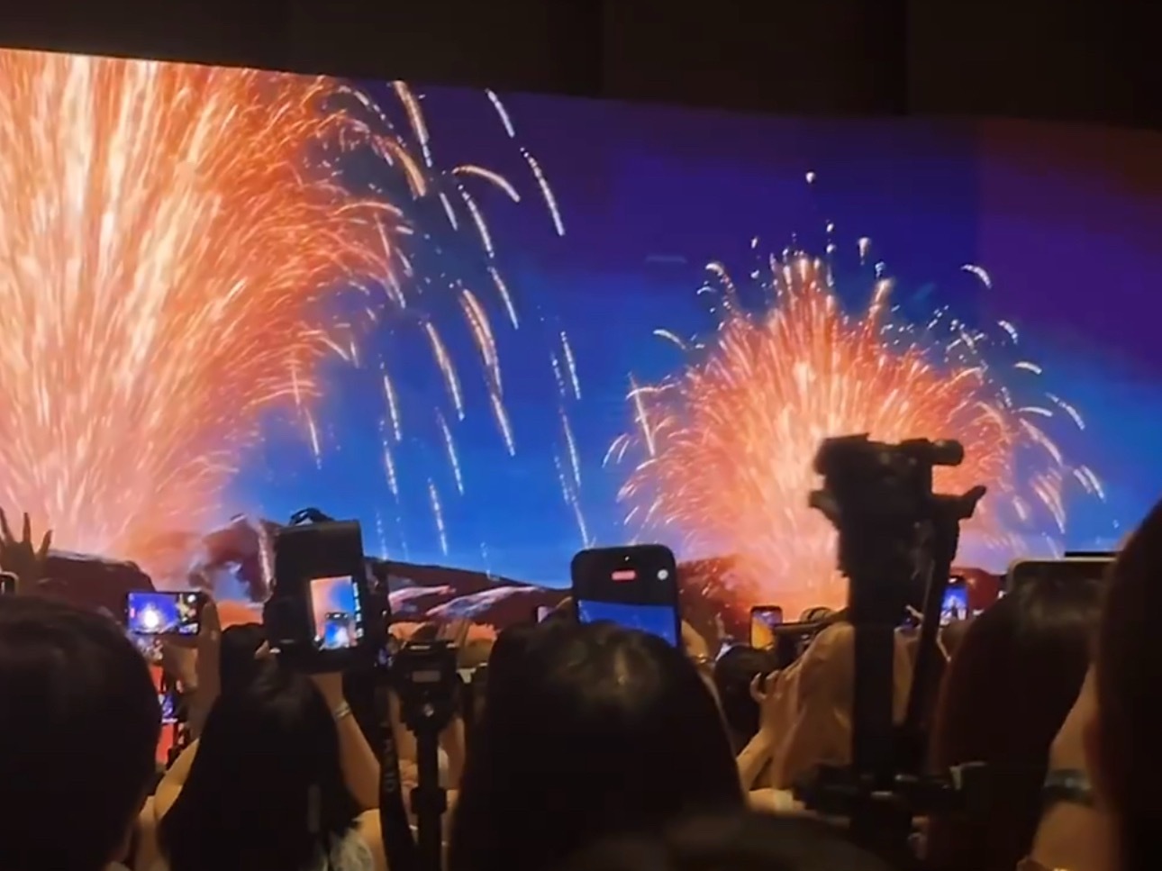 故事的结尾：一起看烟花🎇 