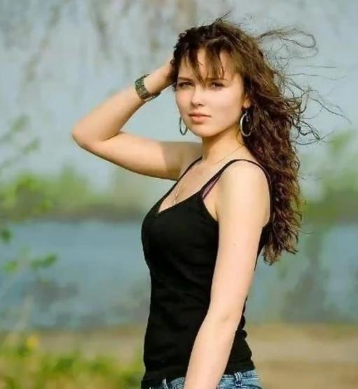 乌克兰现在最大的问题不是战后重建，而是乌克兰的女人将来该怎么办？百万乌克兰男人战