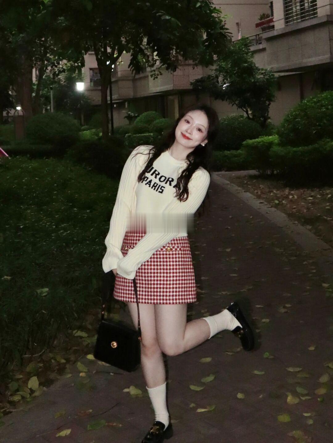 微胖女孩秋天的漂亮衣服也太多啦！！！