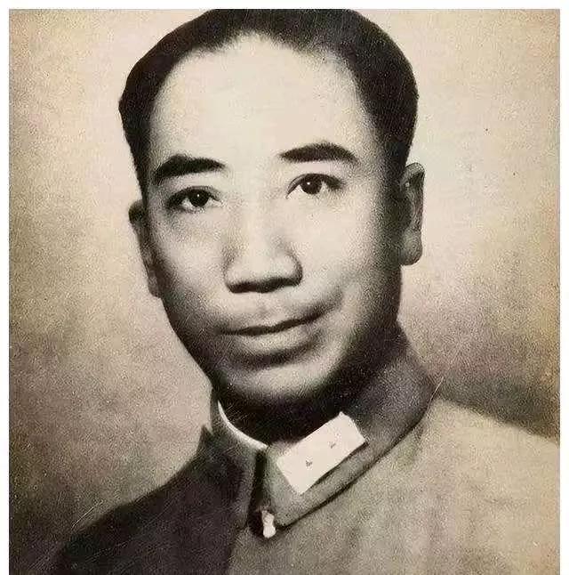 1937 年左右，大上海第一交际花 “上海舞后” 李丽，开始陪睡名日本军官就寝，