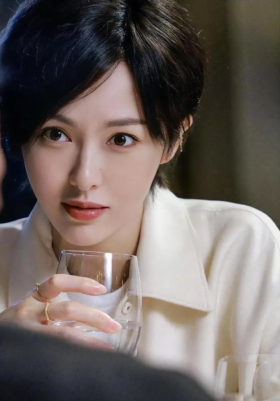 @唐嫣 最新～独身女人[比心]