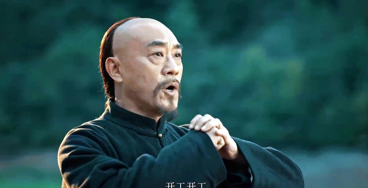 《江海潮生》 毕彦君一帮戏骨坐镇，讲的是甲午状元张謇弃官回乡，办大生纱厂、搞垦牧