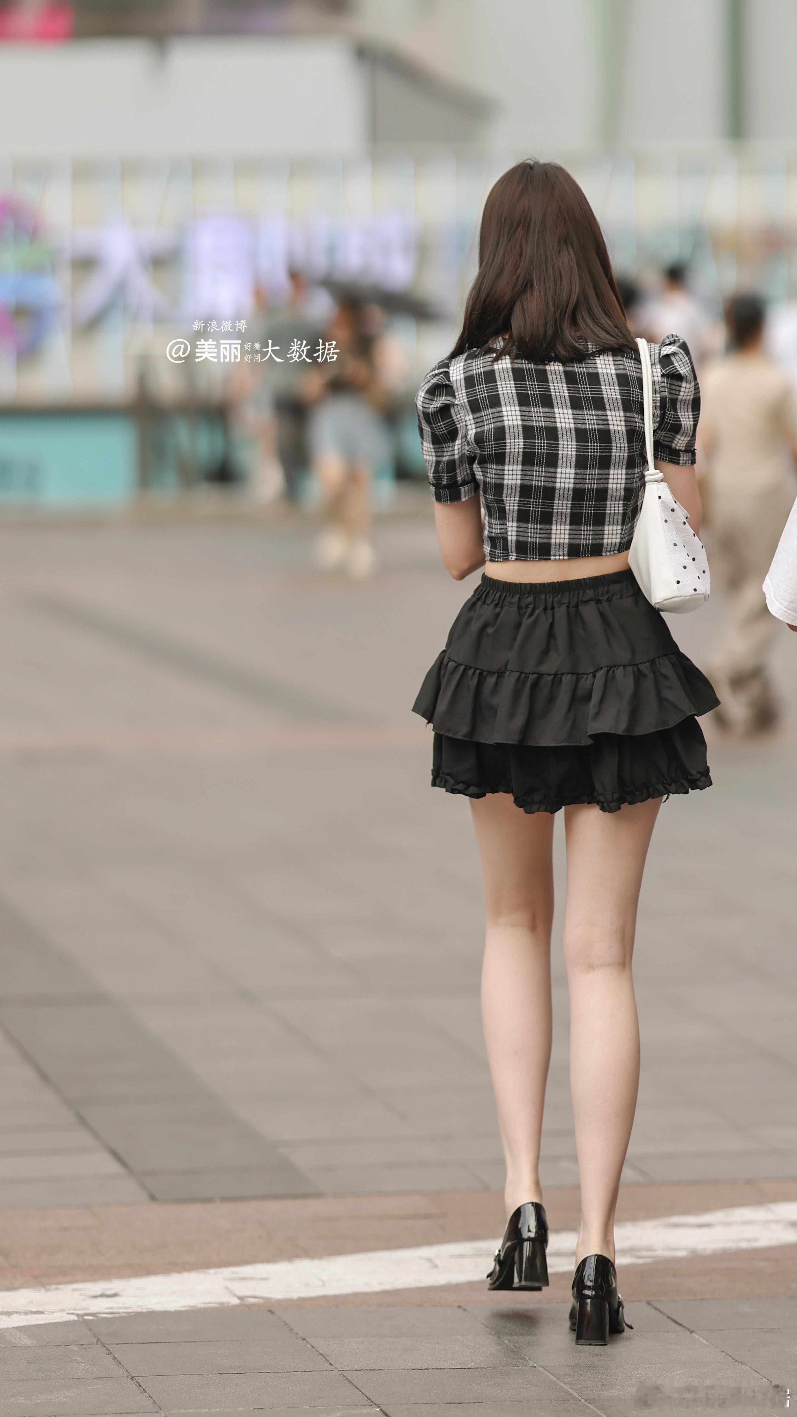 背影杀🔪 ​​​