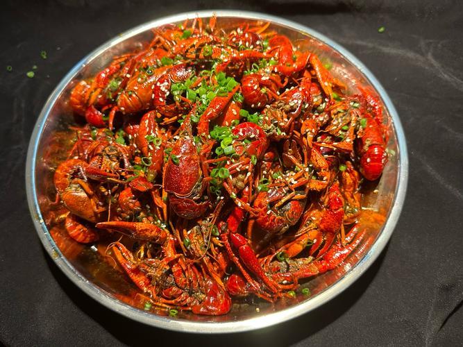 卫生风险最高的十种食物

第10名：毛蚶——沿海的资深吃货吃毛蚶可有个门道，得等