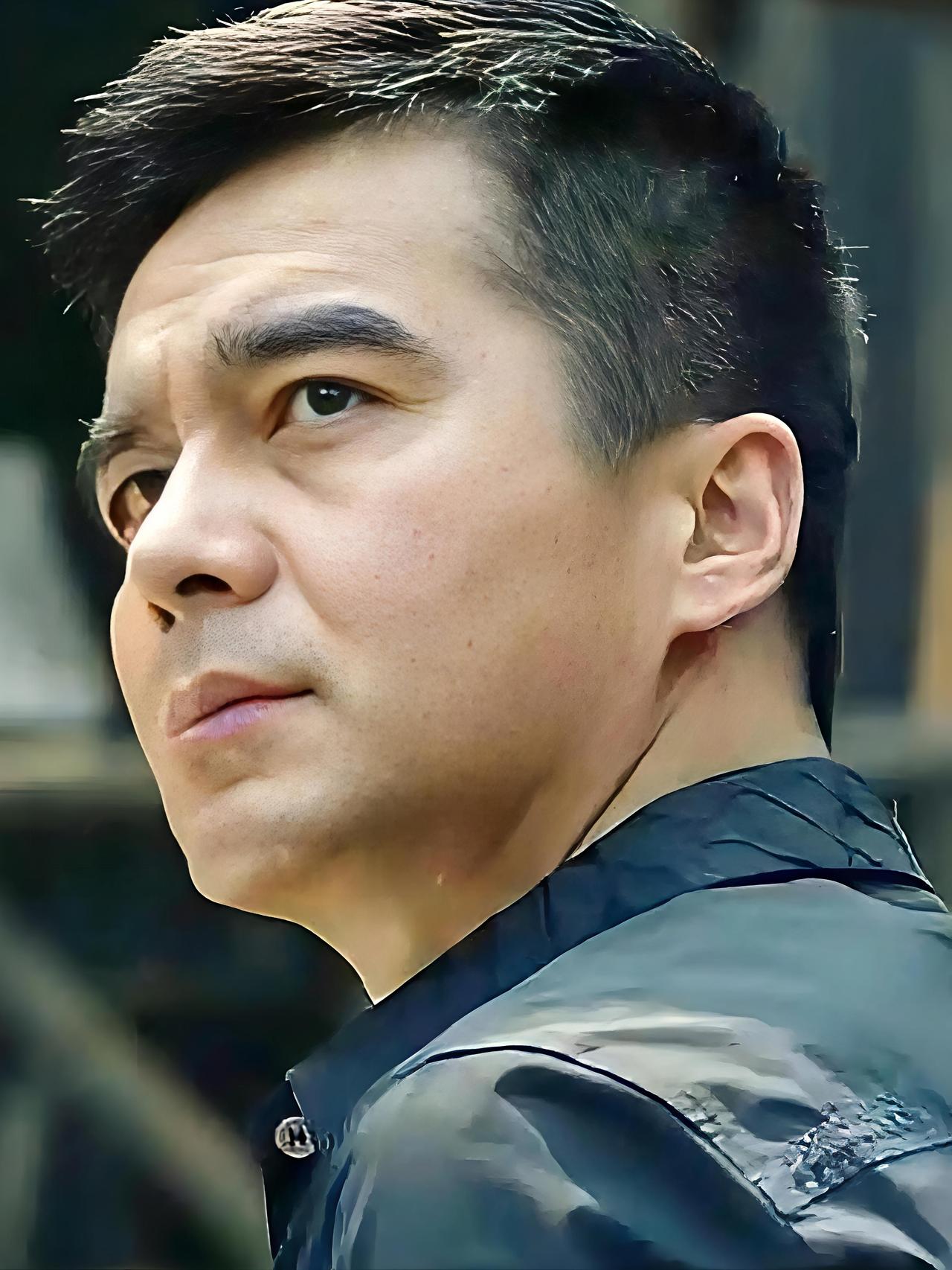 我问我爸怎么才能成为情商高的社牛?
我爸说社牛情商都不高，天天跟祁同伟吃吃喝喝没