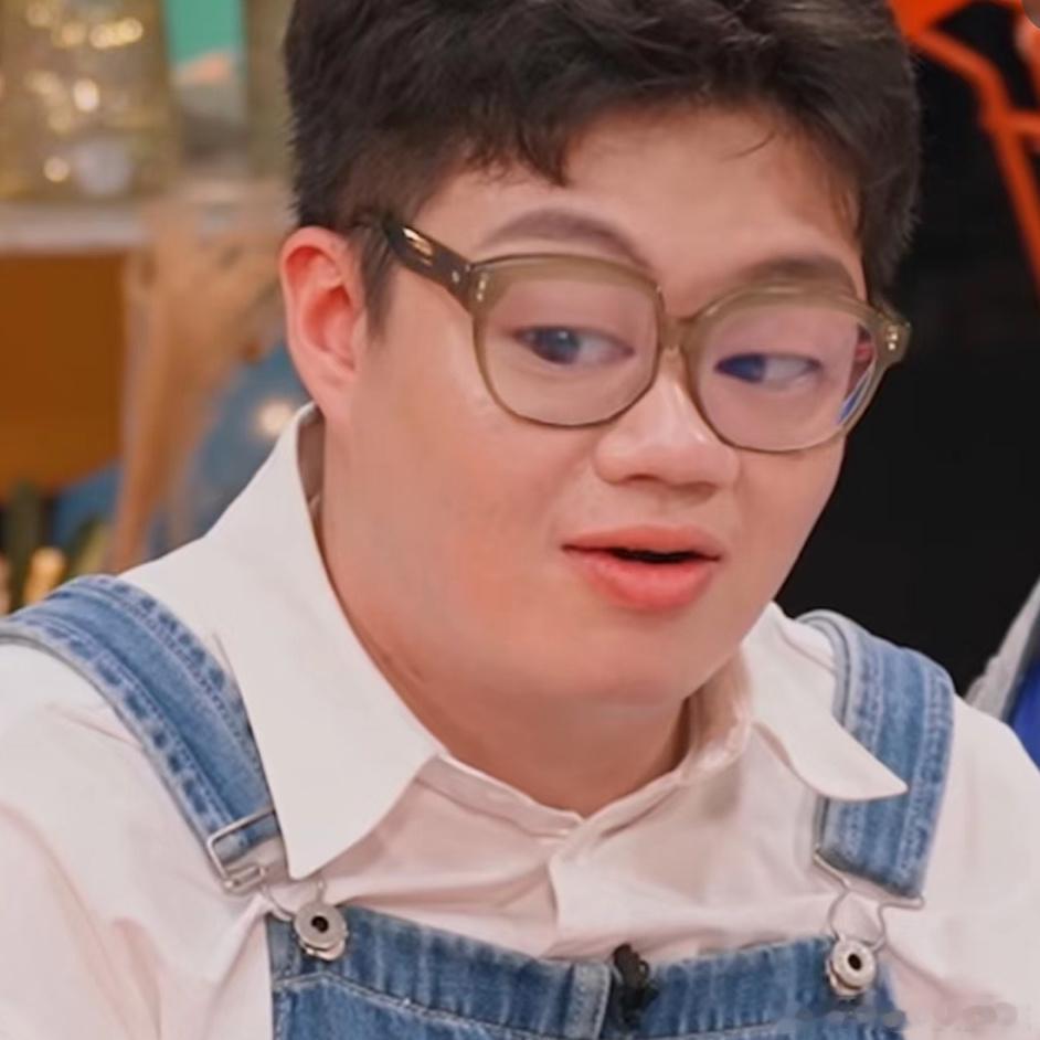 这后期特效也是没谁了….随手一截都是表情包啊 ​​​