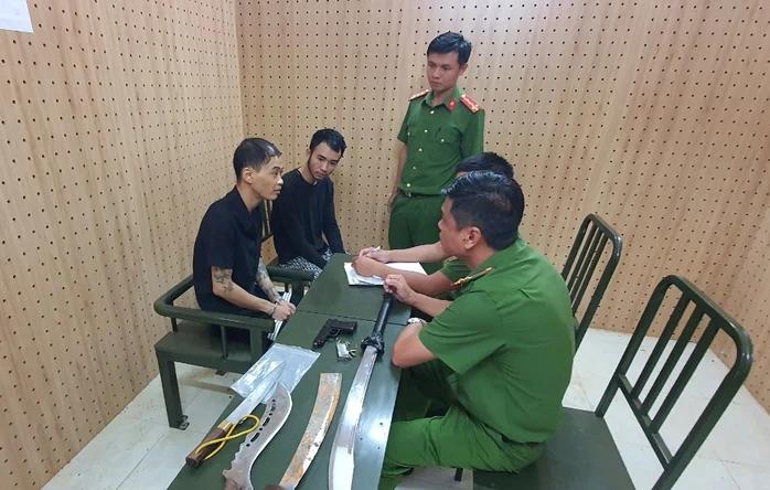 因为在社交网络 Facebook 上发生的一场冲突中，越南多乐省4 名对象携带武