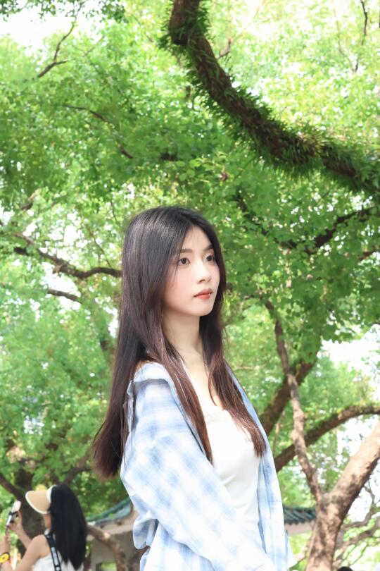 公园里吹吹风，吸吸绿气🍃