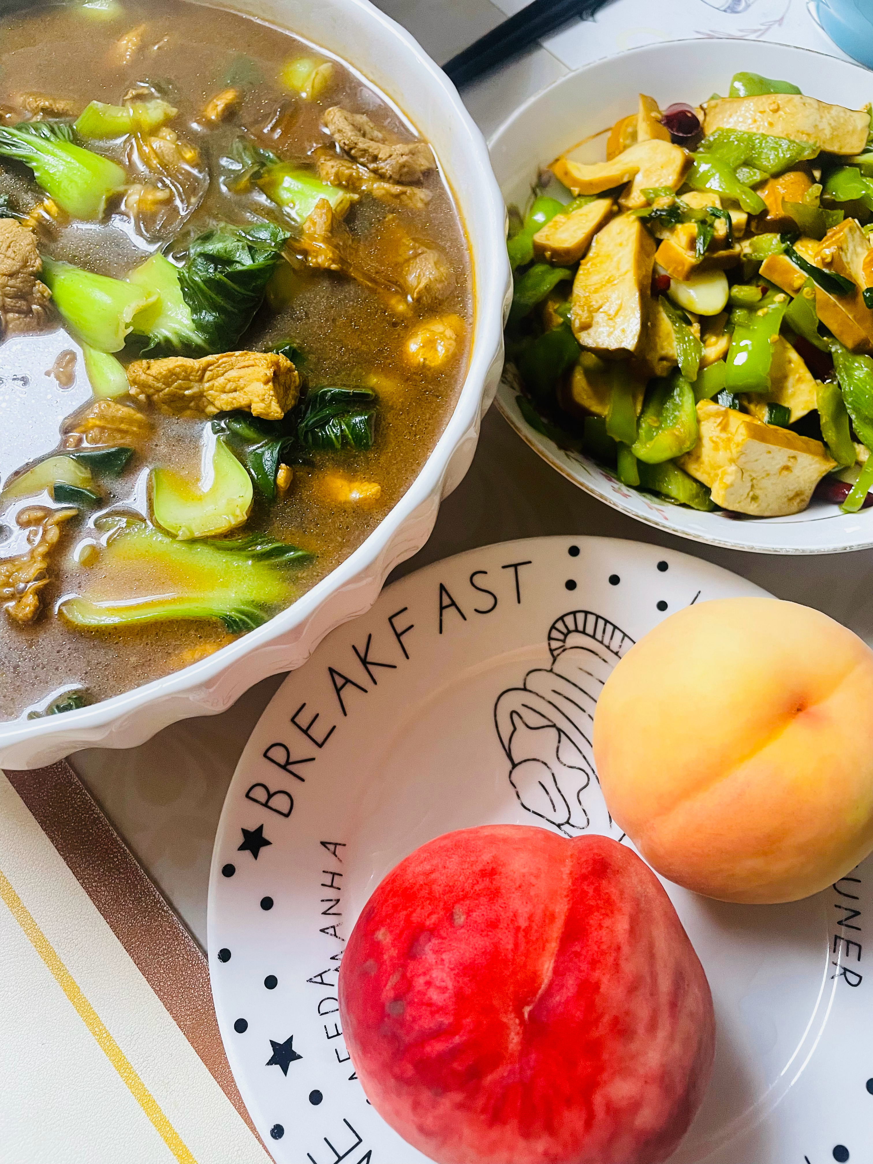 🥣简单二人食晚餐 实际我就啃了个🍑 其他猪队友吃 