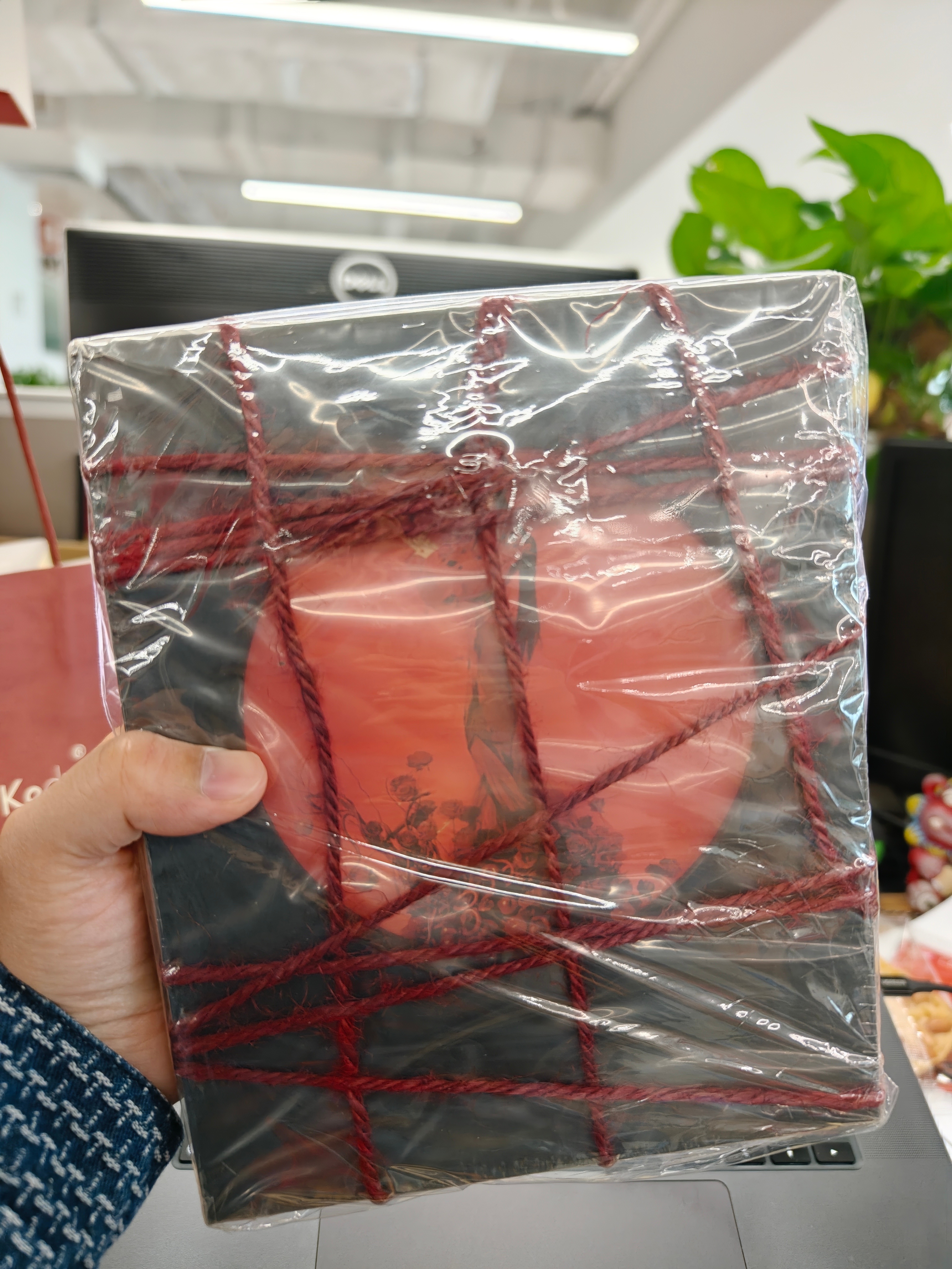 今日回到台首先有财神爷主动跟我sayhi然后收到了陈奕迅fearanddream