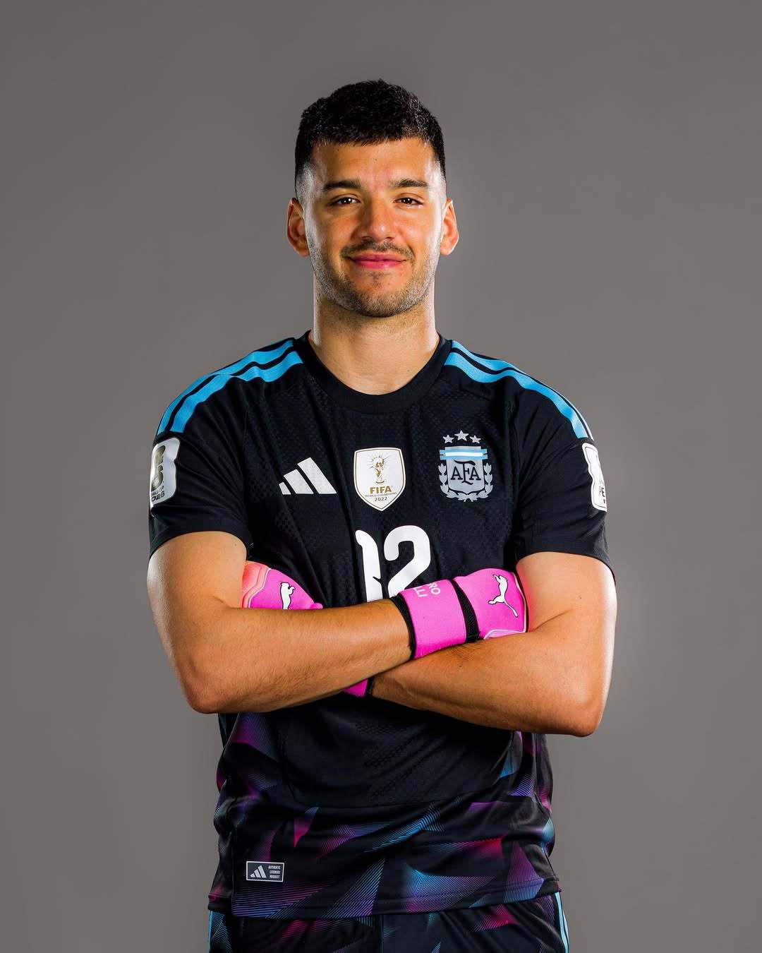 🧤鲁利更新两条ins｜倒计时开始！🇦🇷准备迎战吧。⚔️阿根廷球迷俱乐部世界
