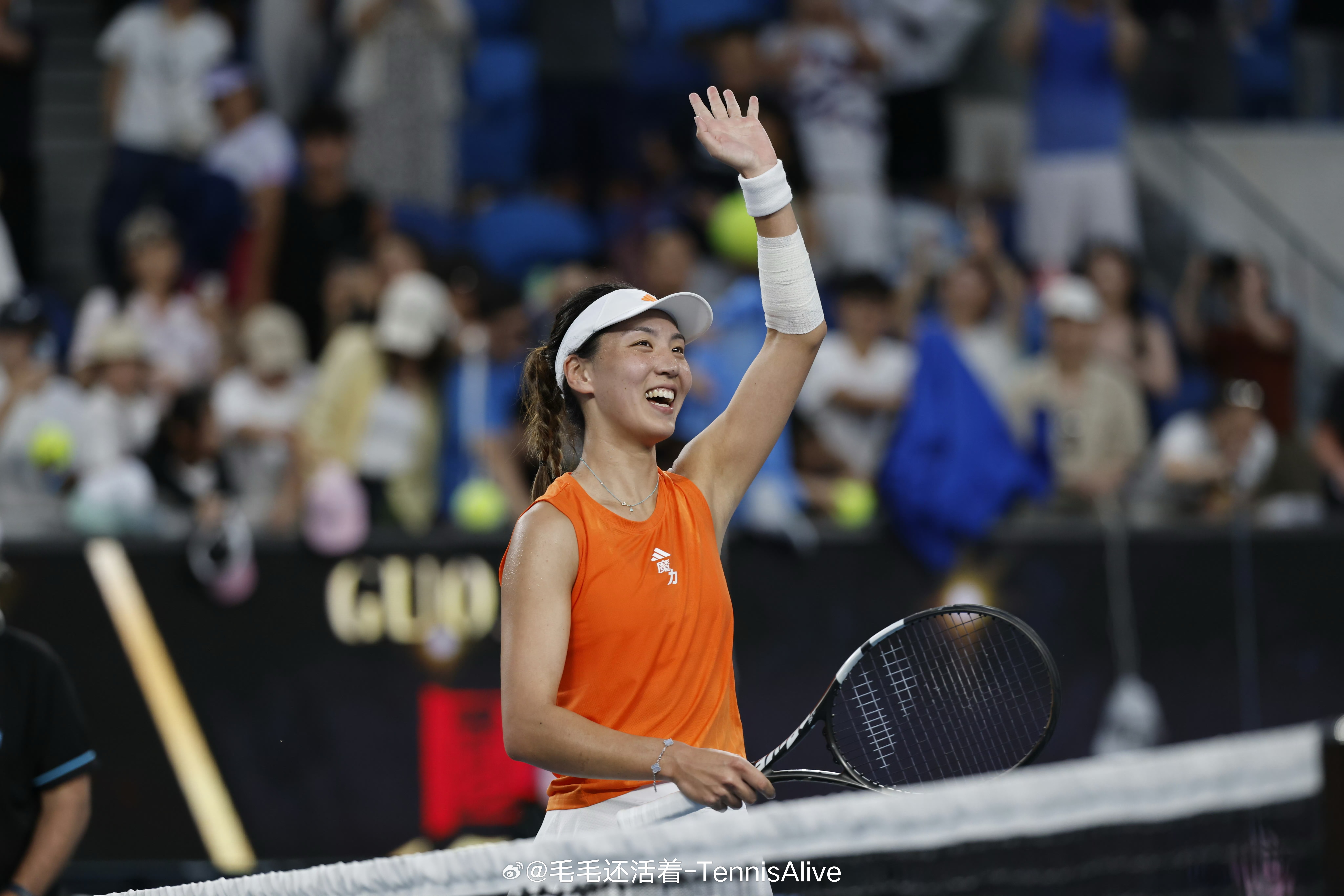 【王欣瑜赛后采访：做了很多改变】“上次跟她打就是一场很艰难的比赛，她今天打得也很