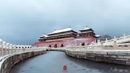 初雪后的故宫（来源：中国日报）