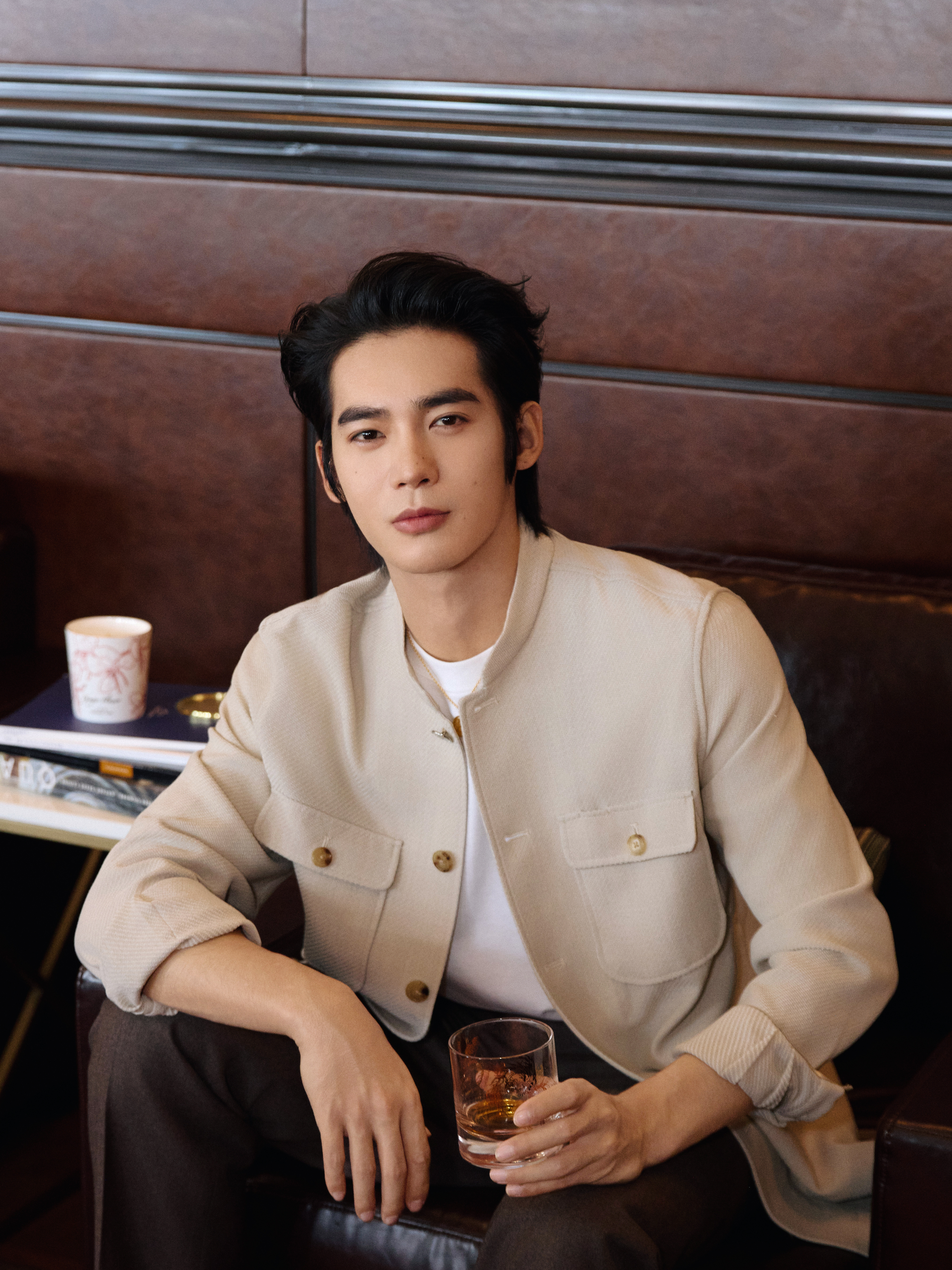 于适 × SHANGHAI TANG 今日「上海滩」深圳线下活动造型大片，全新品