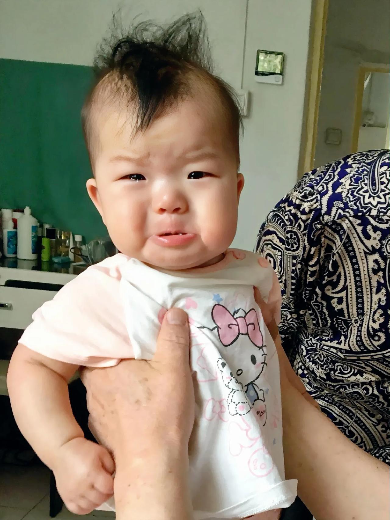 这辈子最痛苦的三件事，第一件事是上班，第二件事是早起为了上班，第三件事是早睡为了