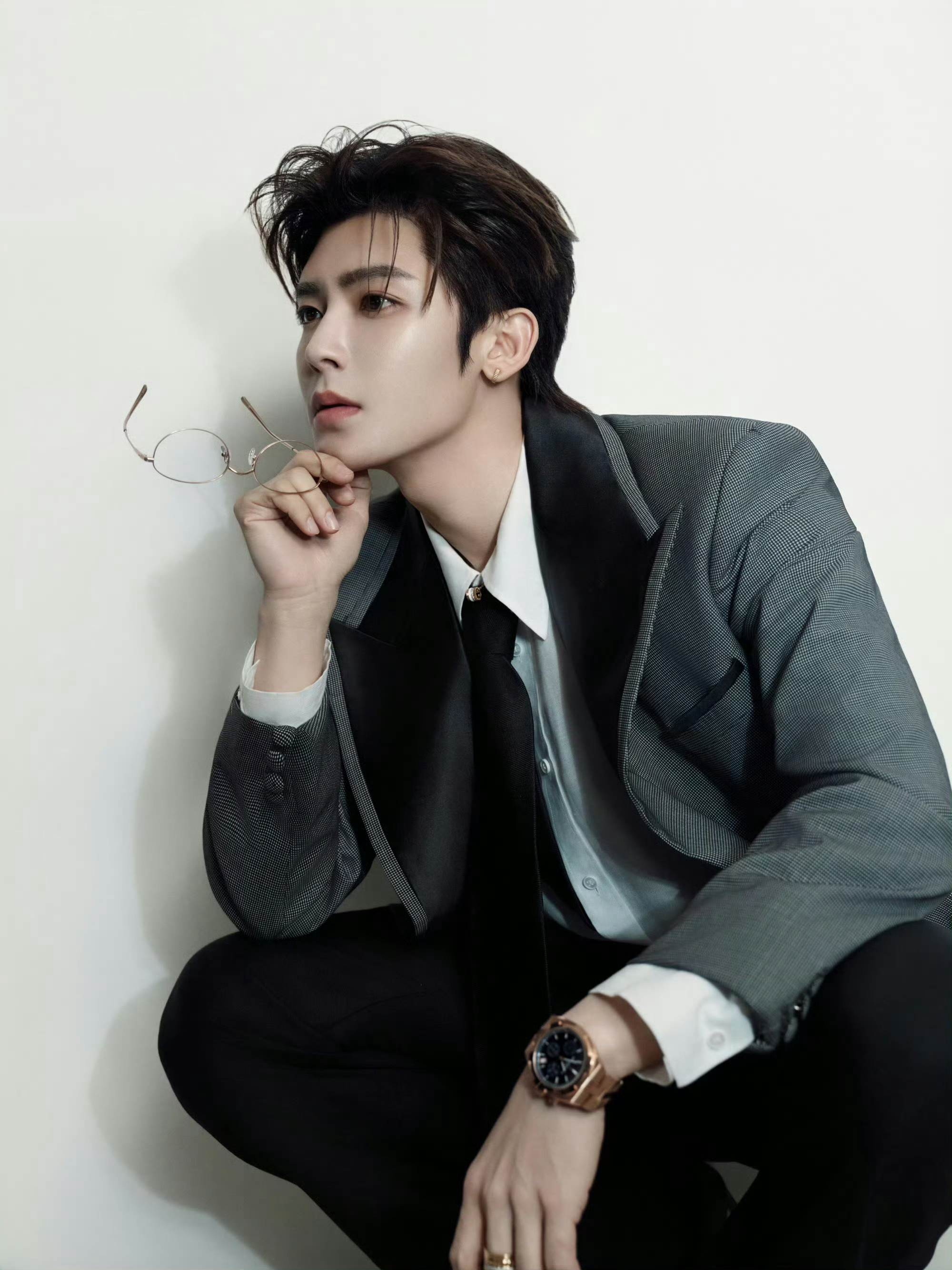 侯明昊✖️爱奇艺世界大会造型大片 📷 