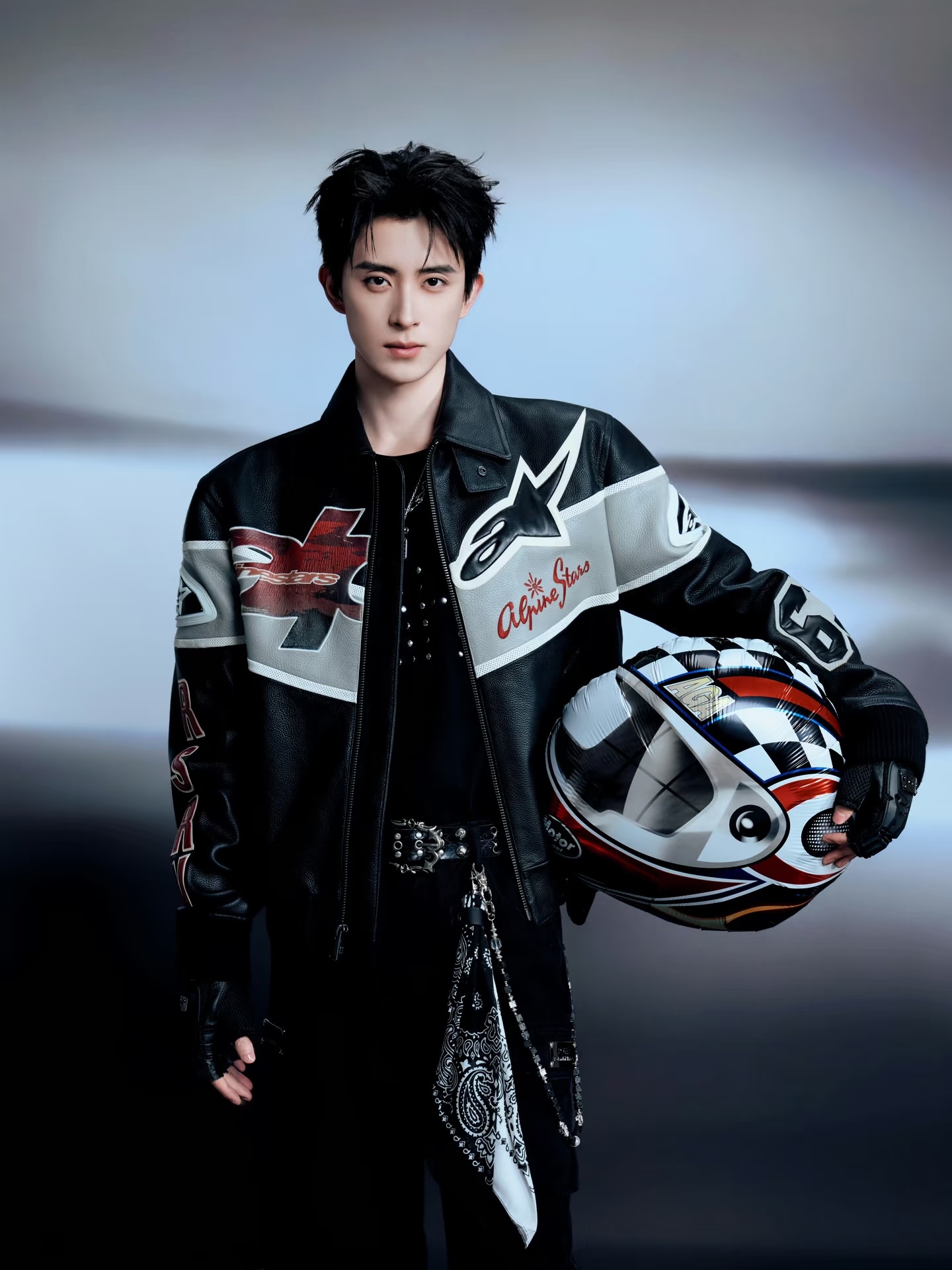 盘点穿机车服最帅的男明星：TOP9 闫桉TOP8 敖瑞鹏TOP7 翟潇闻TOP6