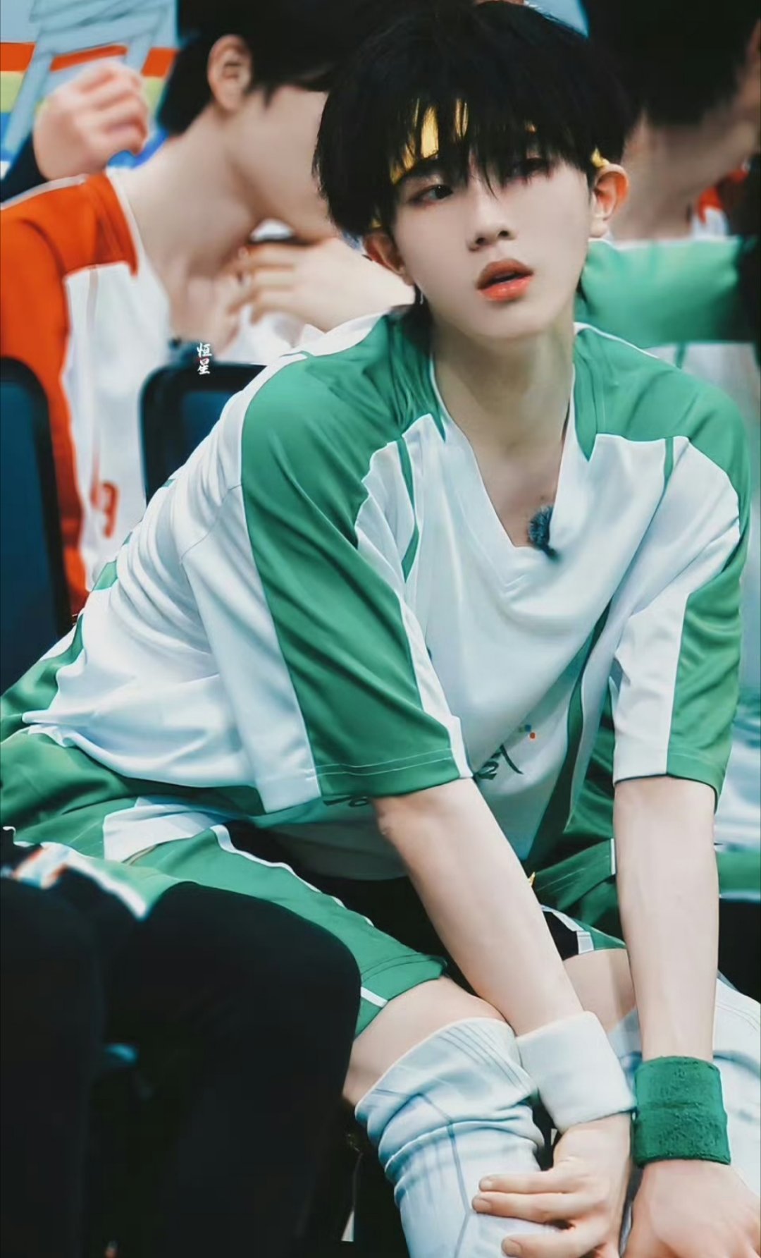 苏新皓 想快进到明天人啊，有盼头才年轻。想快进，说明心里有火、有期待，对未来还有