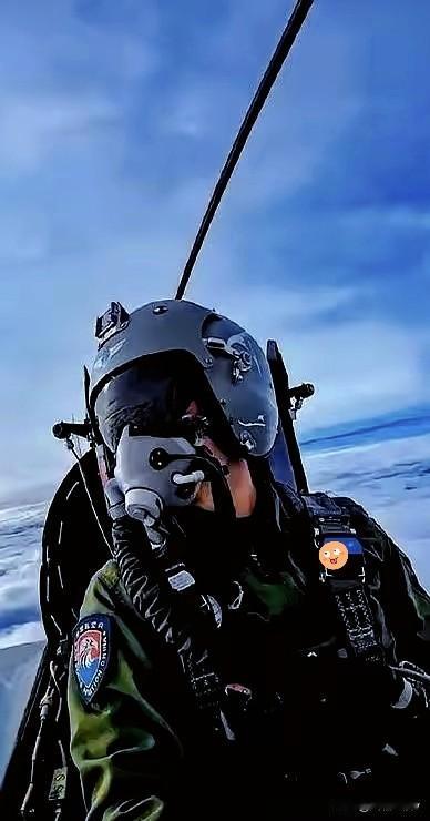 韩媒一条消息，捅破了窗户纸。
驻韩美军，十几架F-16，引擎轰鸣着，没跟任何人打