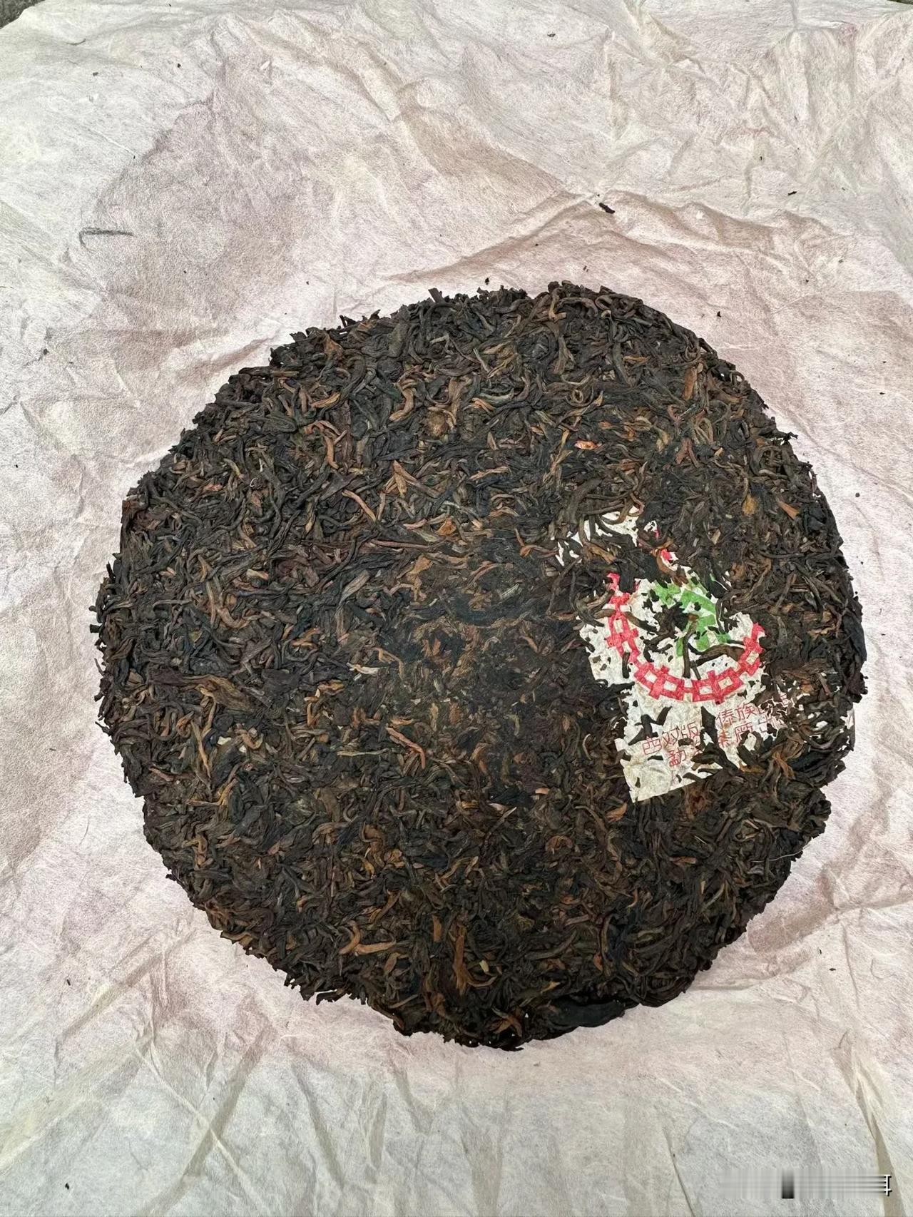 自然干仓88青饼生茶，老味韵味好的仓储状态88青 普洱茶