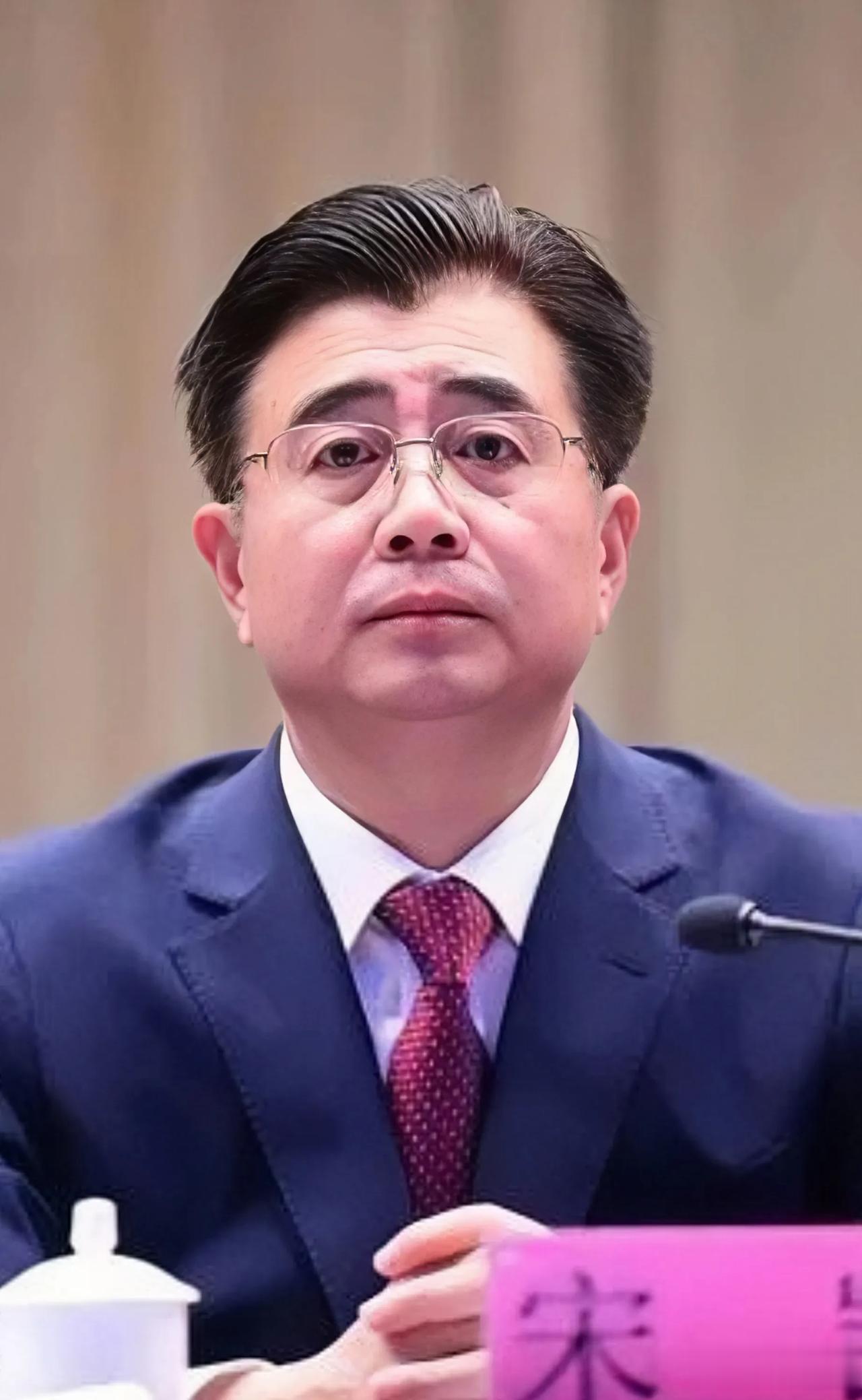足协宋主席走马上任，已经烧过的“三把火”你未必知道:

1.担任辽宁体育局局长时