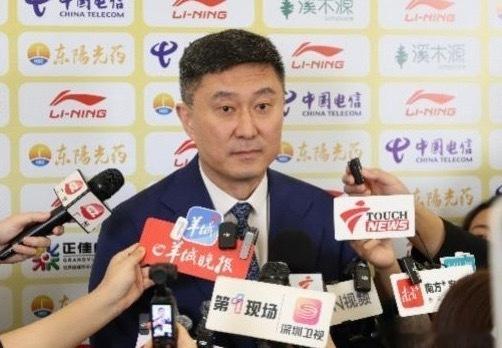 辽粤大战后，广东宏远主教练杜锋正式向俱乐部老板陈海涛董事长提出了辞职。 