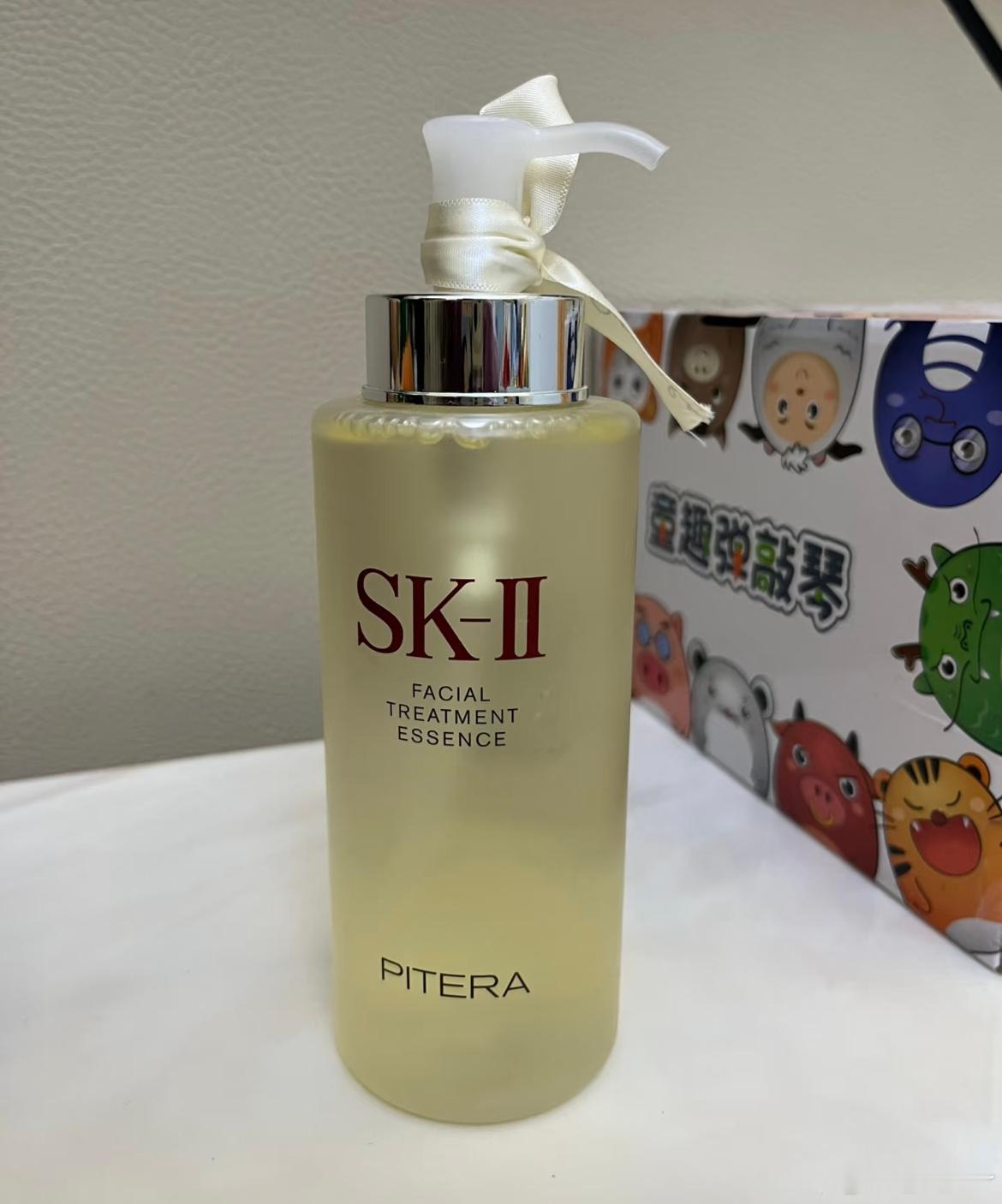 行走的控油机就是它。神仙水让我成功晋级不油不干的中性皮，一天能摸脸八百回 