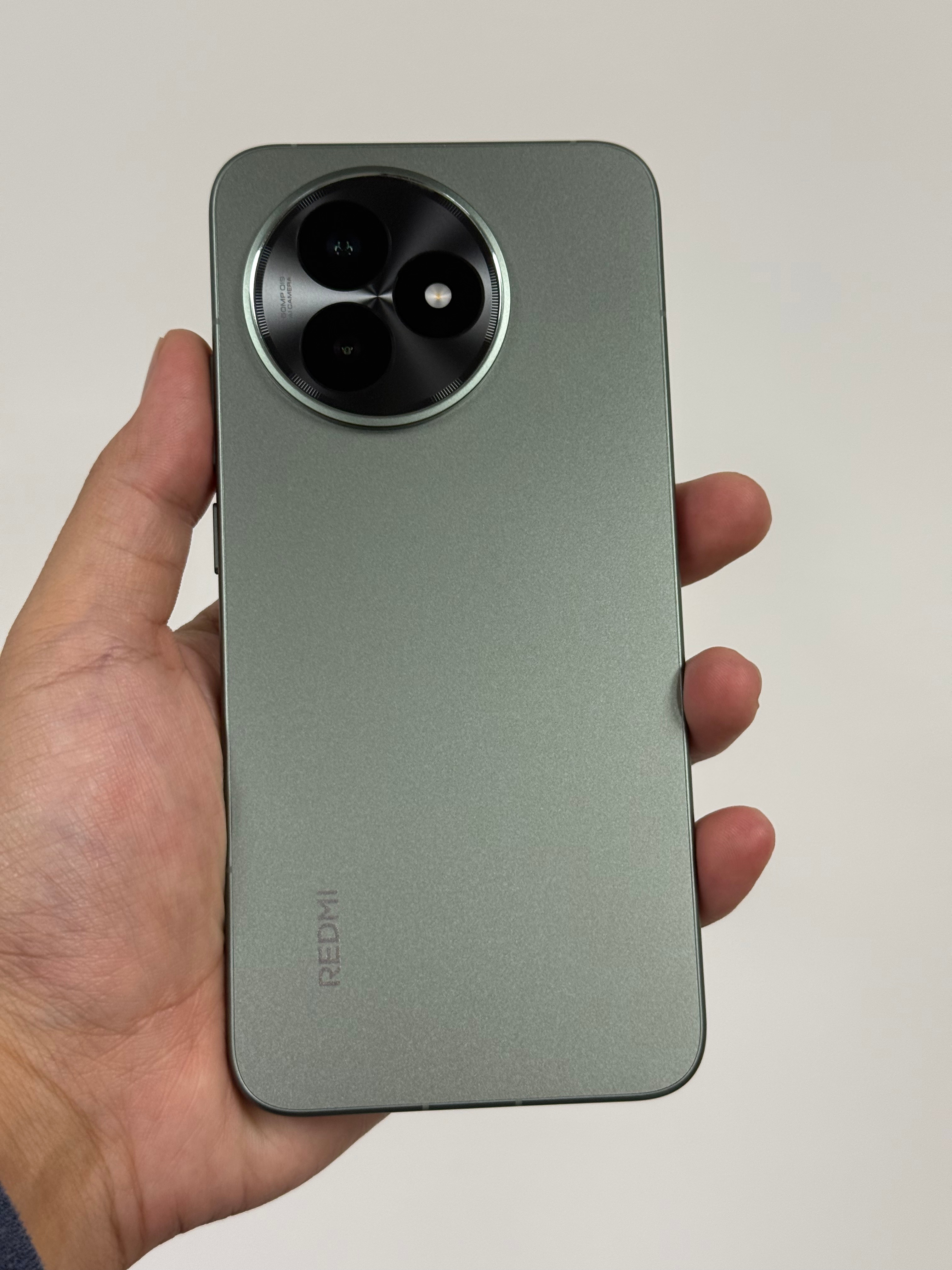 说实话，看来看去在千元机档，还是红米K80至尊最能打[二哈] ​​​