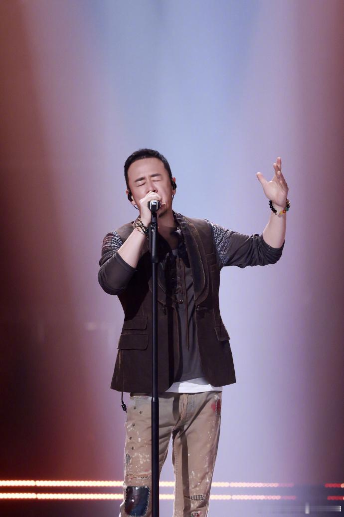 #吴莫愁遗憾当年没选杨坤战队##吴莫愁高情商发言##鲜活唱游团# 会讲话的人尊嘟