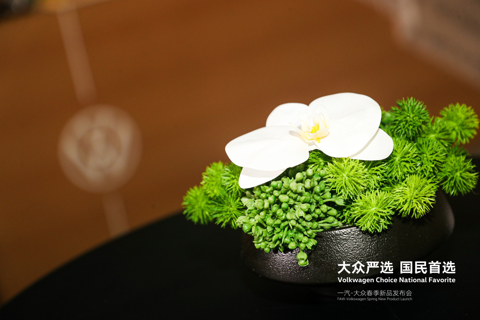 🚗春天最好的打开方式：方向盘在手，甜点在副驾。和闺蜜说走就走，这台车的后备箱，