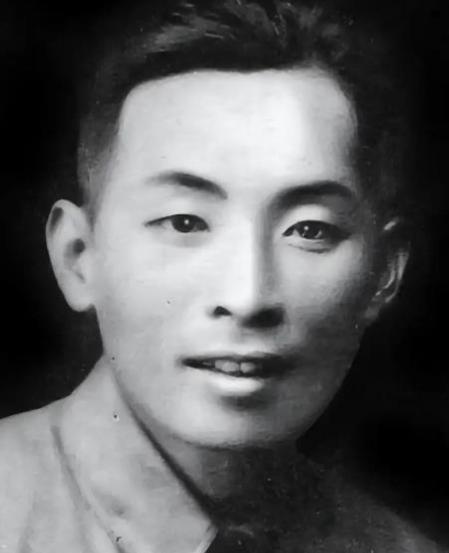 1950年的一天，福建军区司令叶飞下了班，夫人已经做好了晚饭，谁料叶司令一坐下，