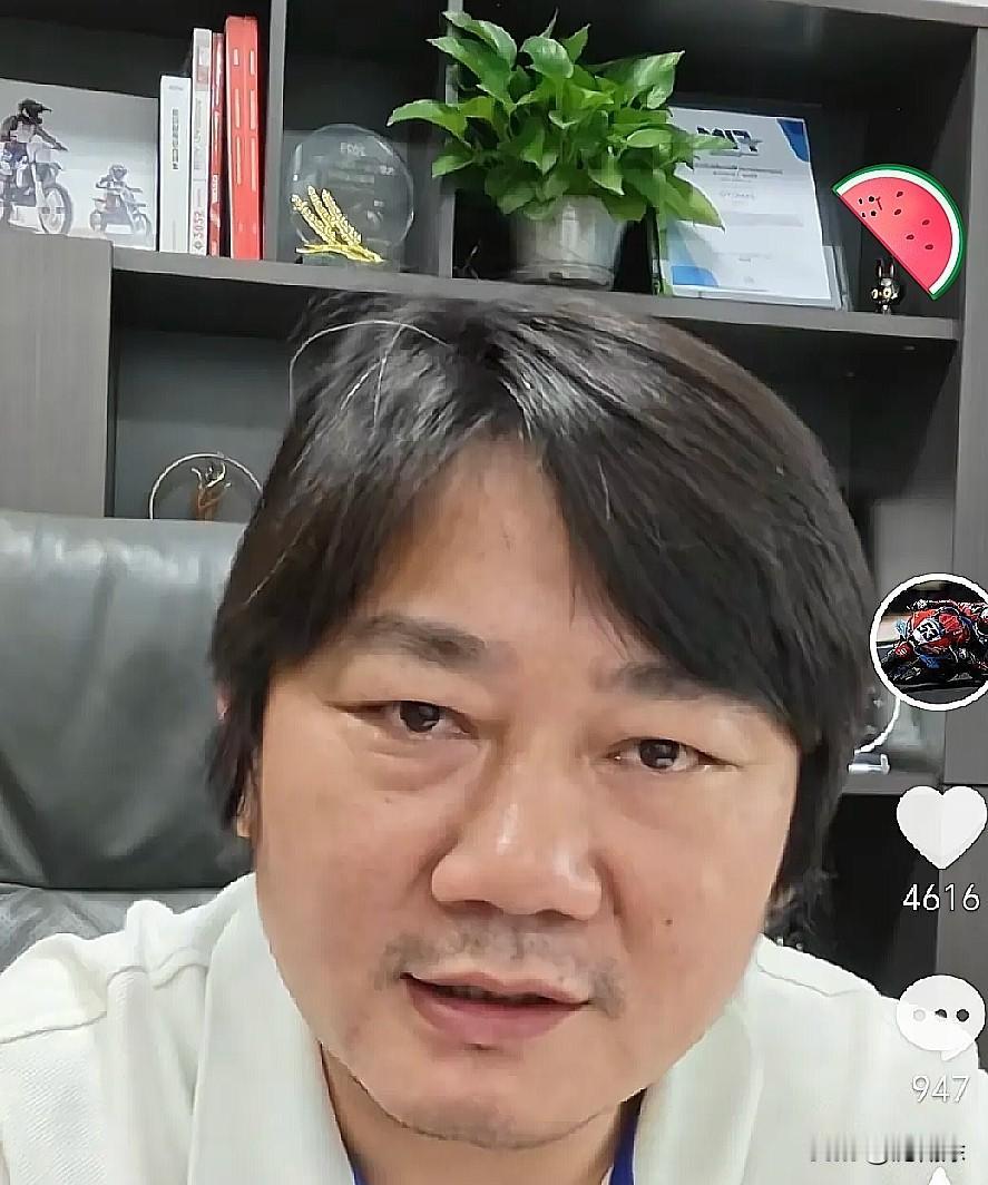 要说心里最期盼
今明两天捷克站赛事的人，想必没人能比得上张雪，他迫切希望能凭借赛