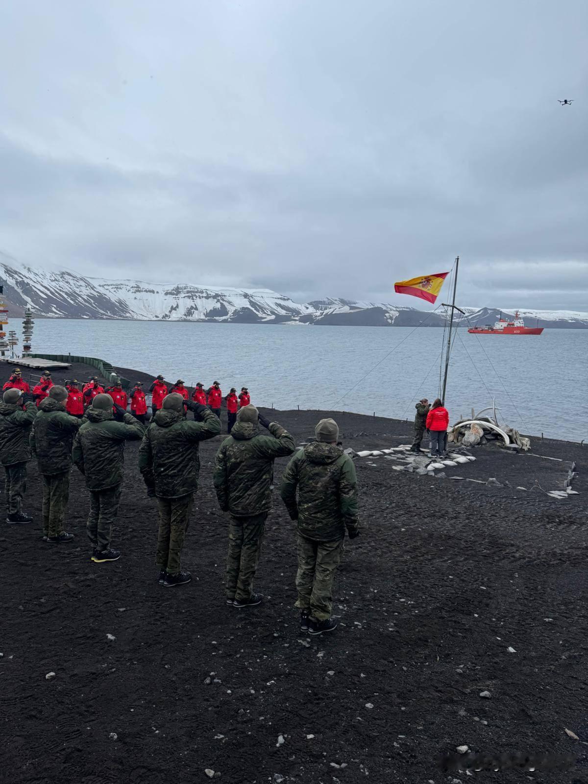 🇪🇸2026年1月17日，西班牙海军科考船“赫斯珀里得斯”号（A-33）停靠