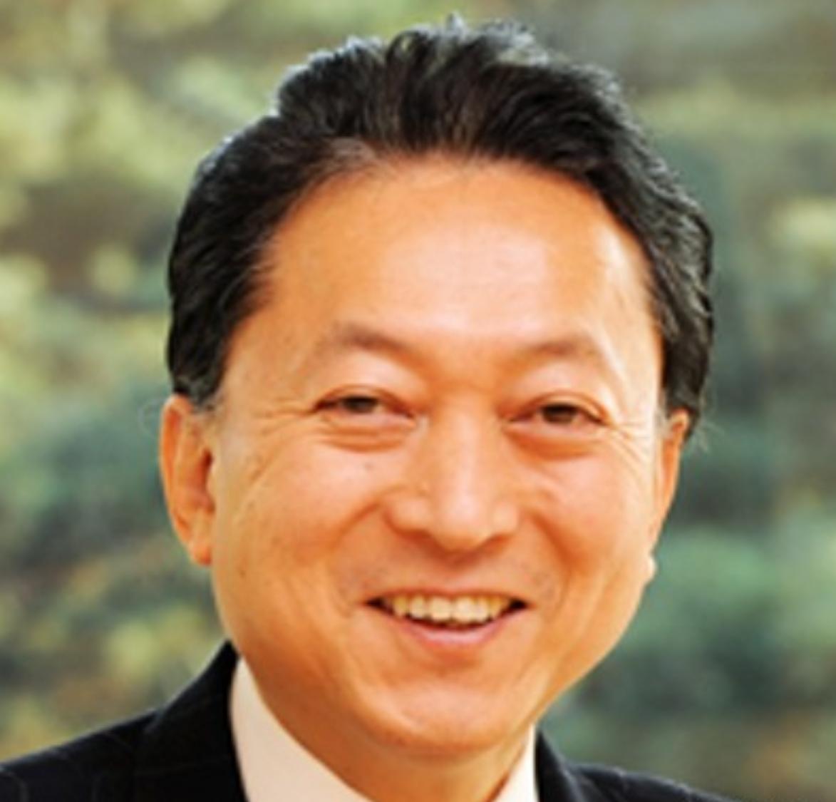 这才是鸠山不能长期执政的根源，谁跟美国过不去谁就不能执政。

日本前首相鸠山由纪