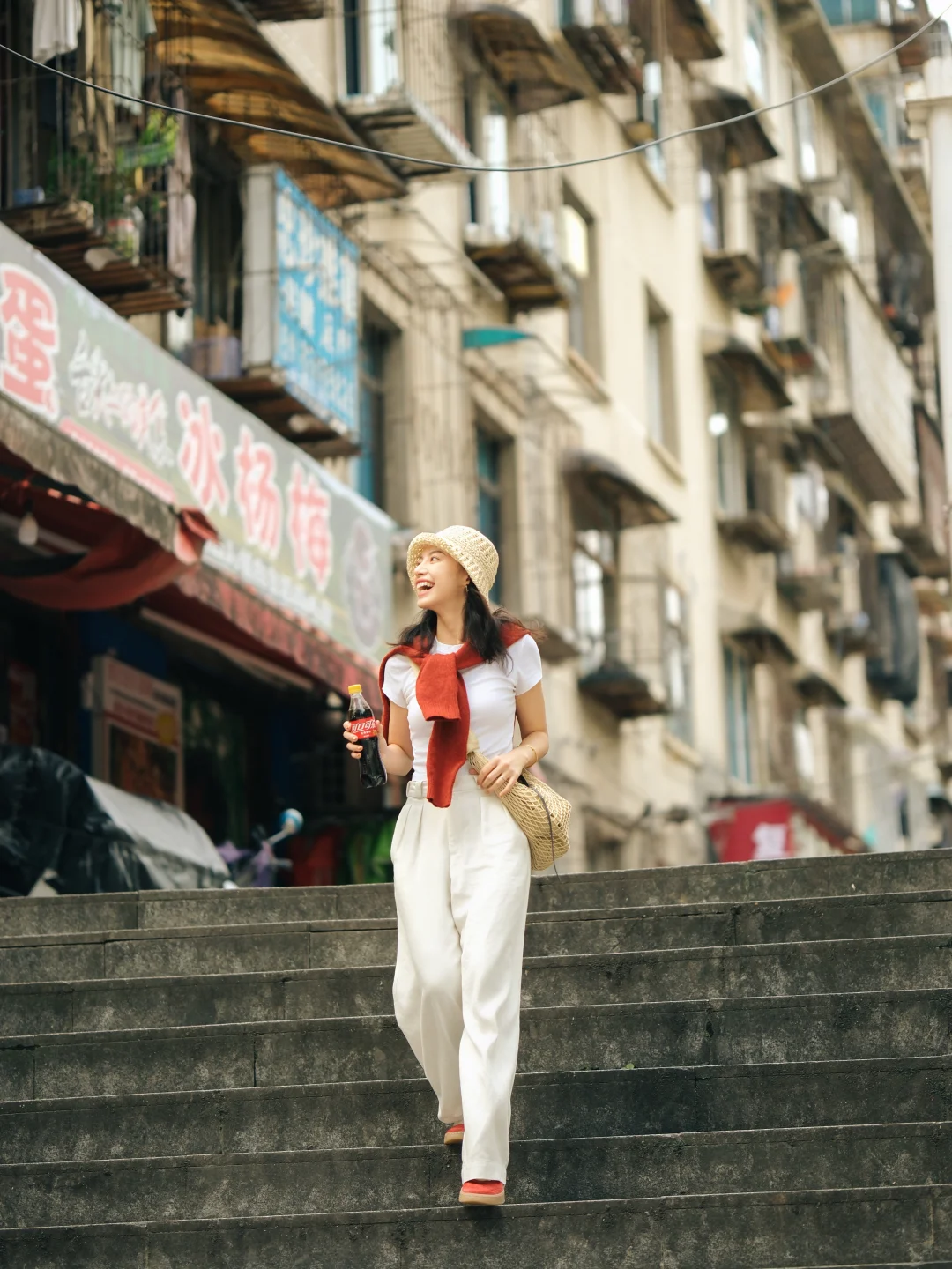 在贵阳的街头走一走，爽爽的就是很快乐！