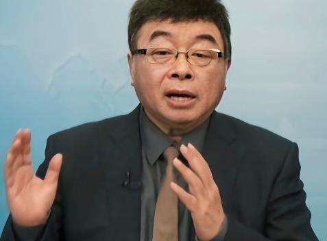 邱毅：国民党把抗日战争界定为八年而非十四年，只因前六年里，老蒋做了不少荒唐又卑劣