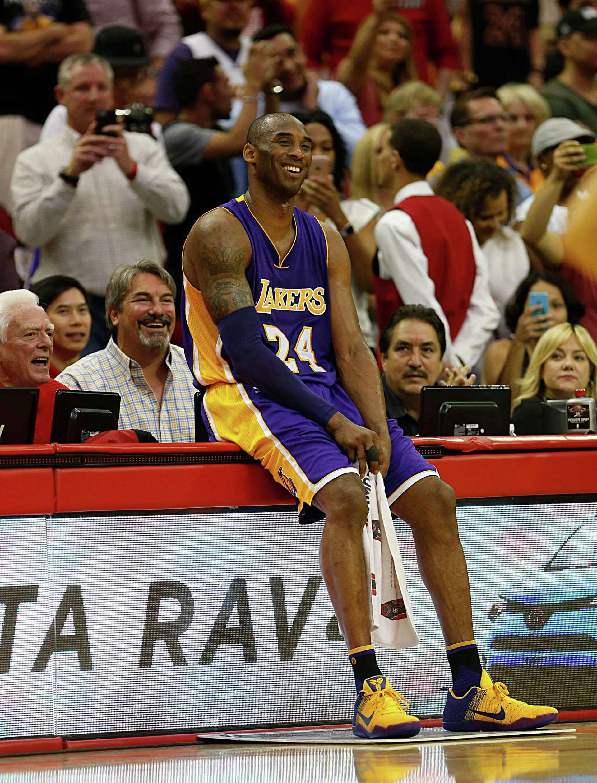 Kobe Bryant 穿我鞋防我系列科比